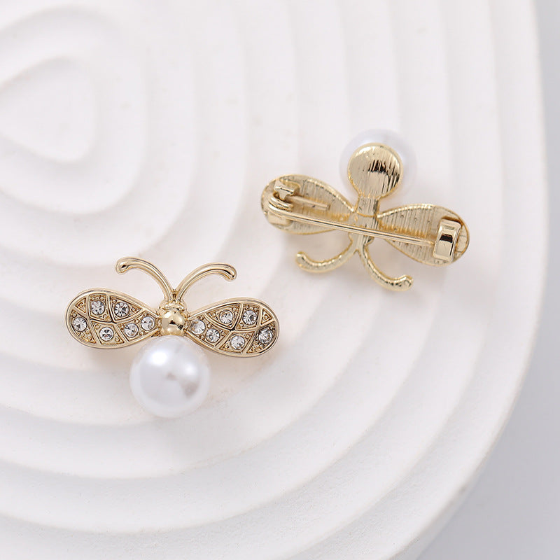 Bee-Shaped Pearl Metal Brooch 5pcs - Lots of Buttons