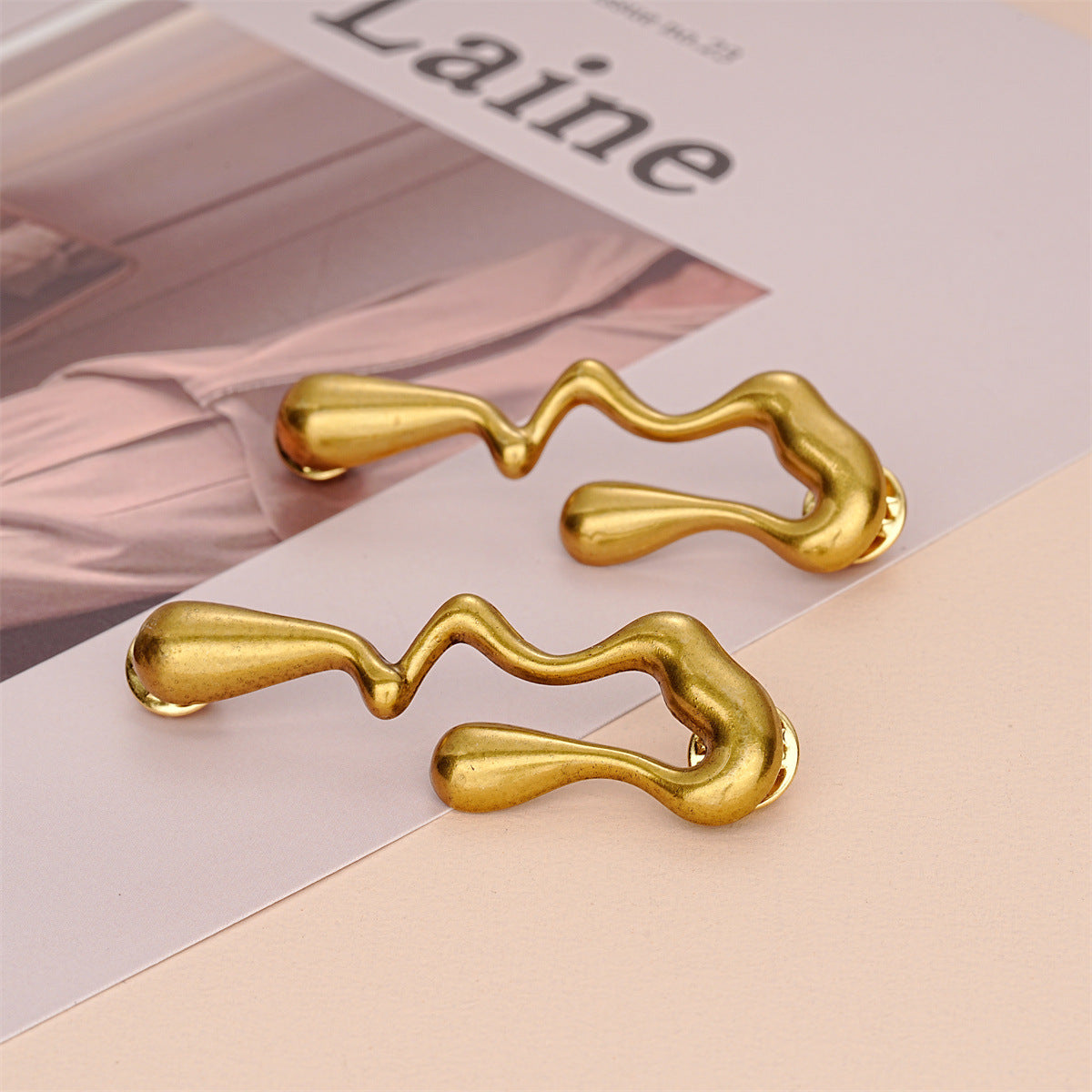 Irregular Teardrop-Shape Vintage Golden Sew Free Waist-Cinching Buckle,2pcs - Lots of Buttons