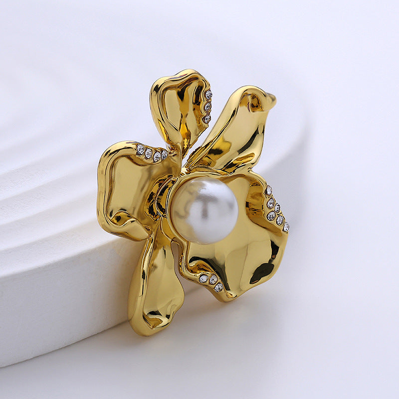 Floral Pearl and Crystal Gold Chrome Plated Metal Buttons 5pcs - Lots of Buttons