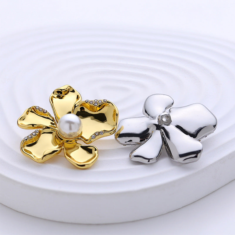 Floral Pearl and Crystal Gold Chrome Plated Metal Buttons 5pcs - Lots of Buttons