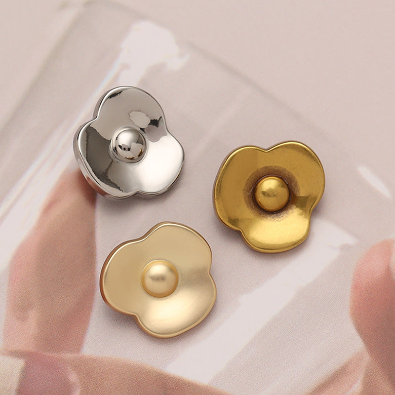 Clover-Shaped Gold and Silver Zinc Alloy Metal Button 6pcs - Lots of Buttons