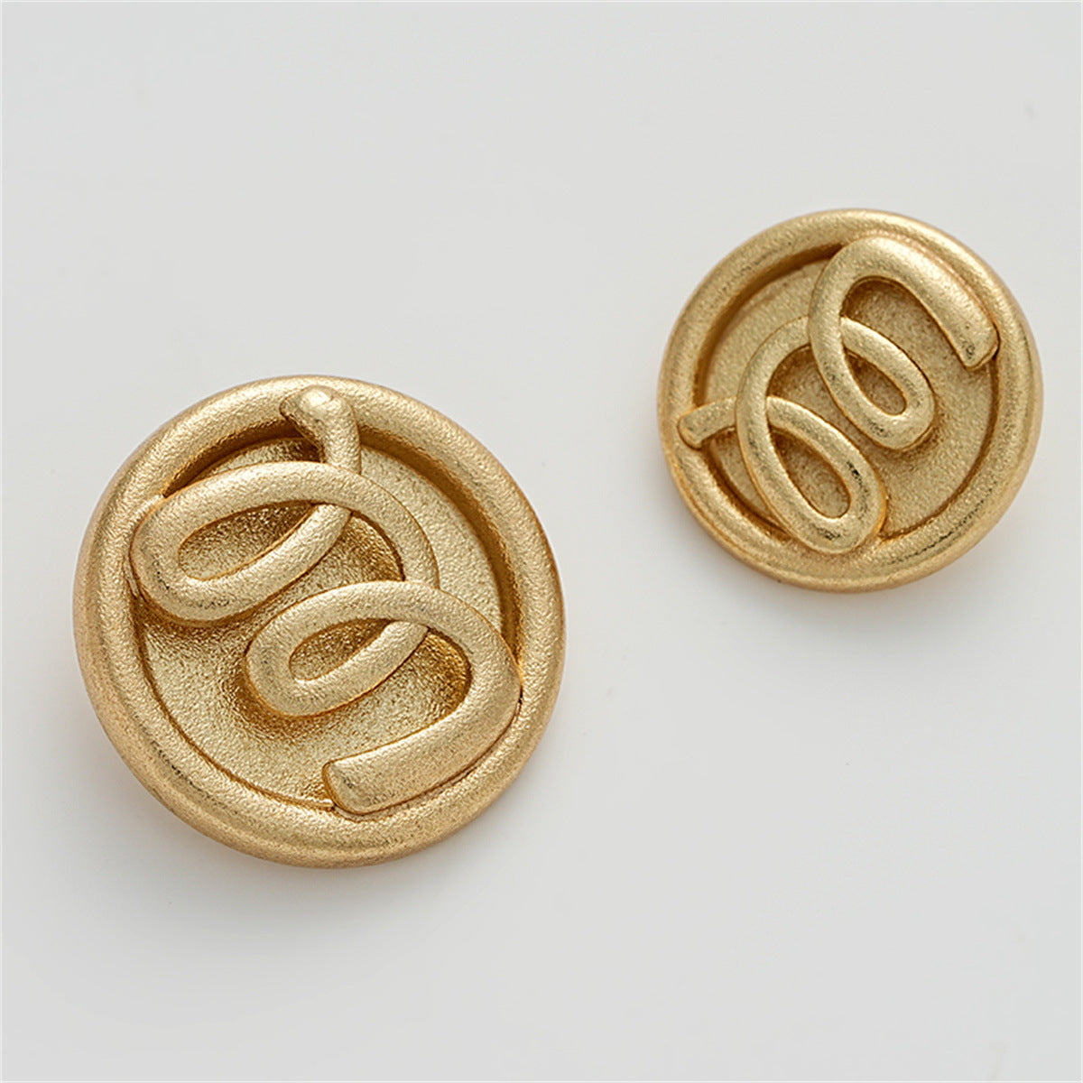 Sand Gold M Letter Three-Dimensional Relief Hollow Metal Button 5pcs - Lots of Buttons