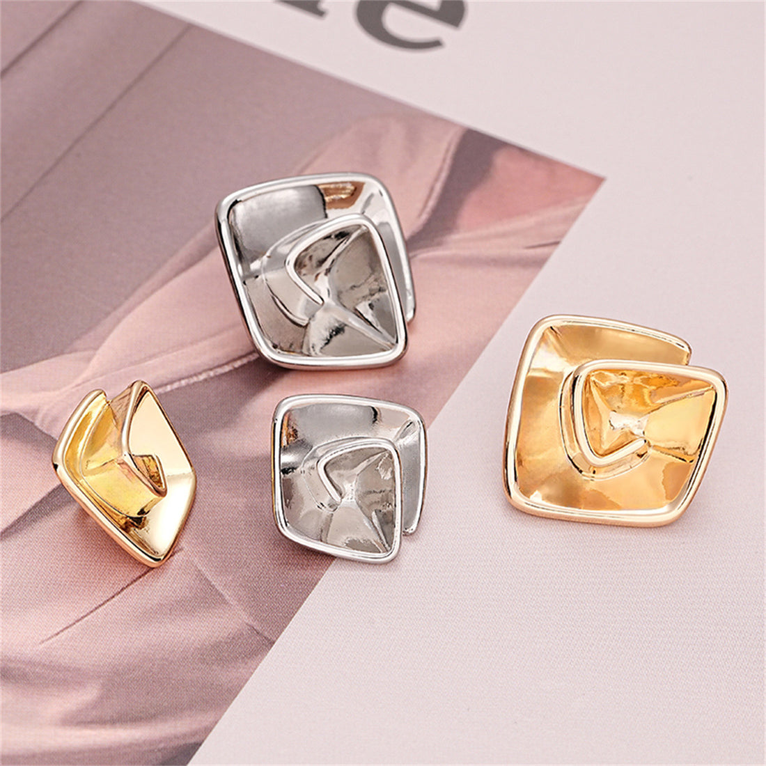 Simple Geometric Spiral Fashion Sewing Metal Button 6pcs - Lots of Buttons