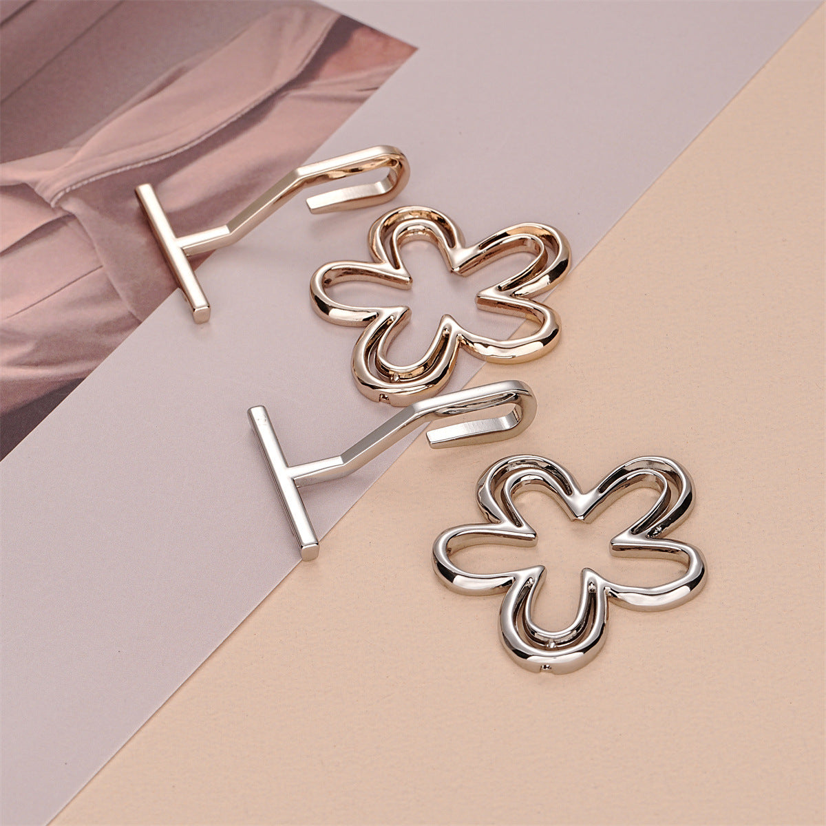 Flower-Shaped Metal Pair Decorative Hook Buckle 3pcs - Lots of Buttons