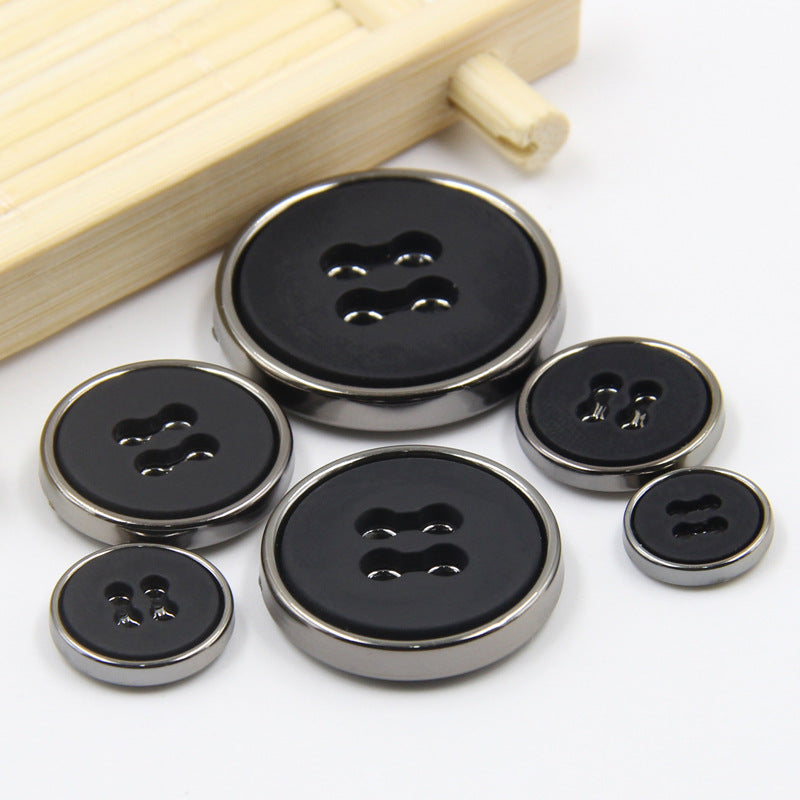 12.5-30mm Round Four-Hole Black White Plastic Buttons Gun Edge 100pcs - Lots of Buttons