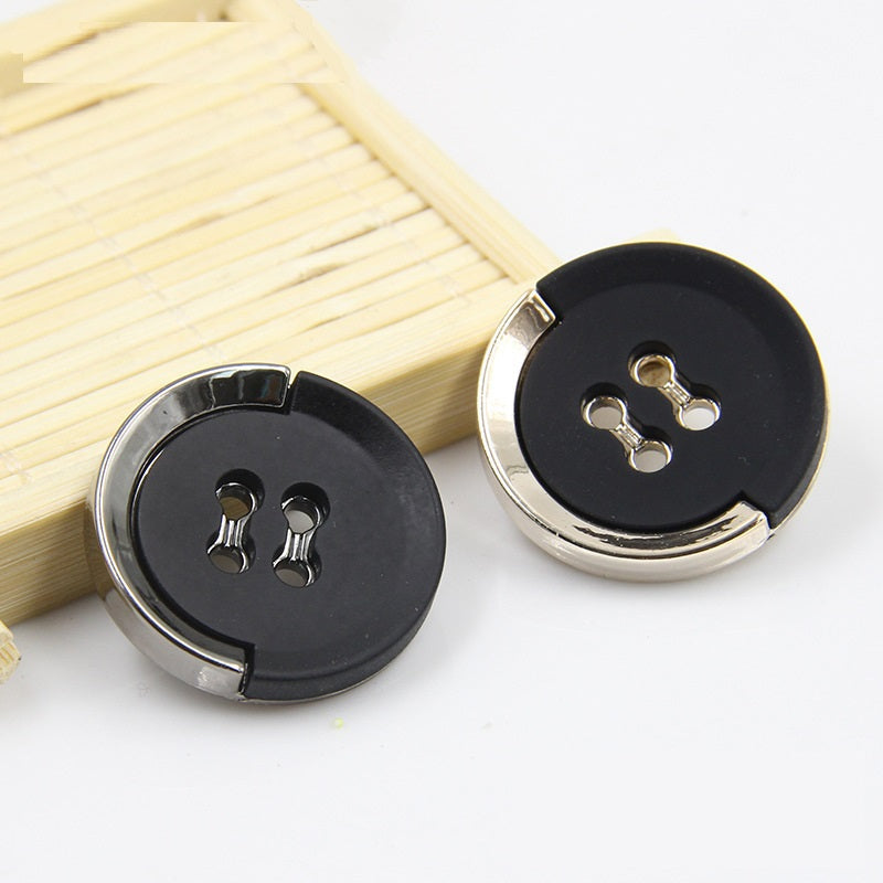 15-30mm Black Plastic Electroplated Gold-Trimmed Buttons 30pcs