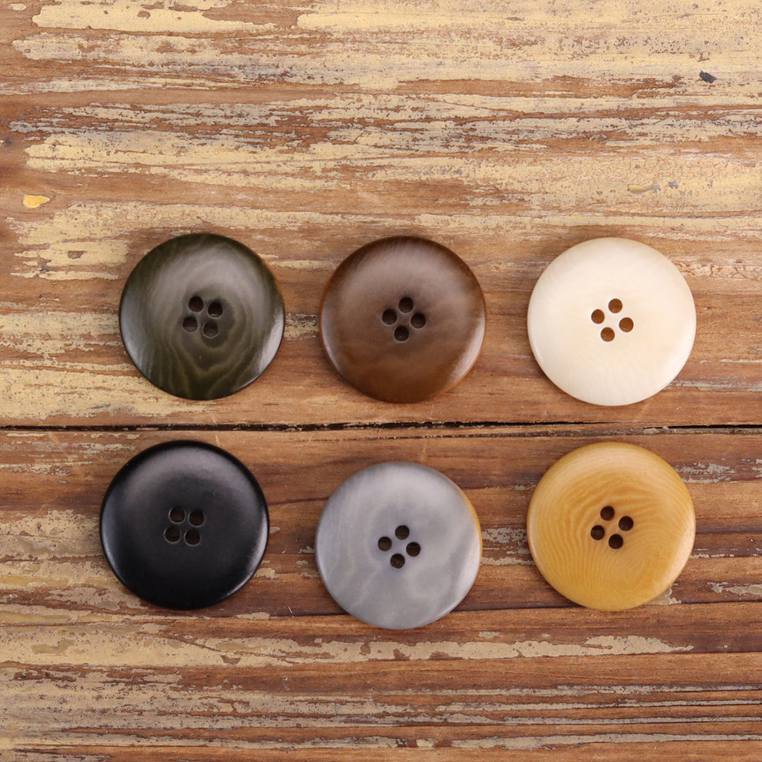15-25mm Bottoni in Guscio di Noce di Palma Retro Bruciato 25 Pezzi