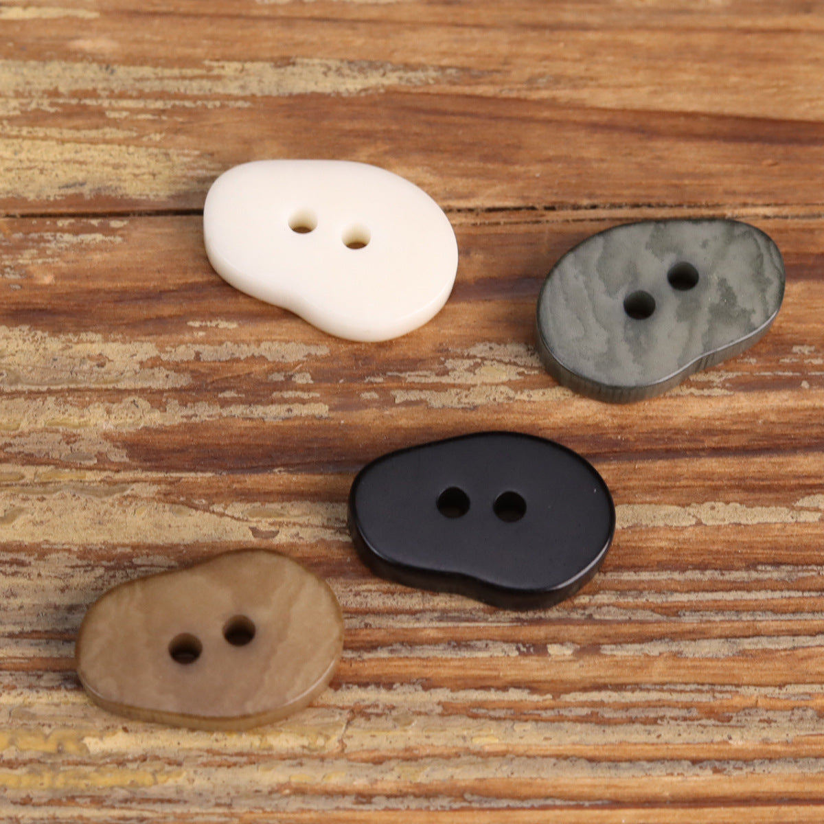 Peanut-Shaped Natural Fruit Buttons for Children's Cardigans 20 Pack - Lots of Buttons