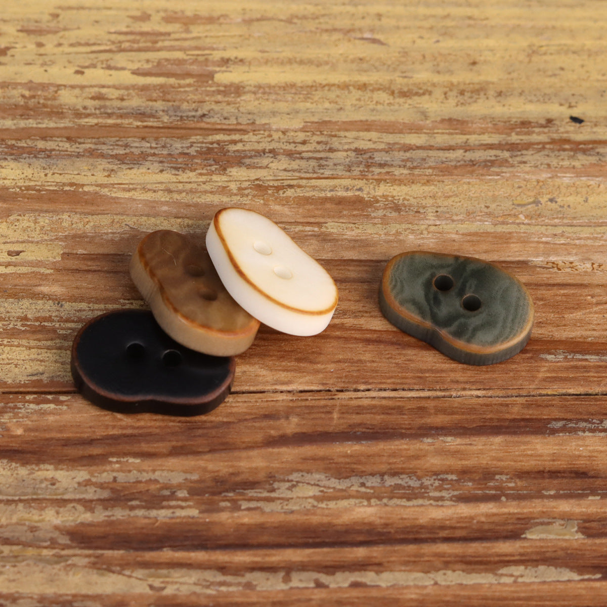 Peanut-Shaped Natural Fruit Buttons for Children's Cardigans 20 Pack - Lots of Buttons