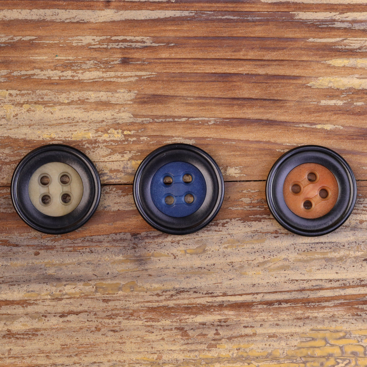 Two-Tone Palm Fruit Shell Four-Hole Buttons for Men's Jackets 30 Pack - Lots of Buttons