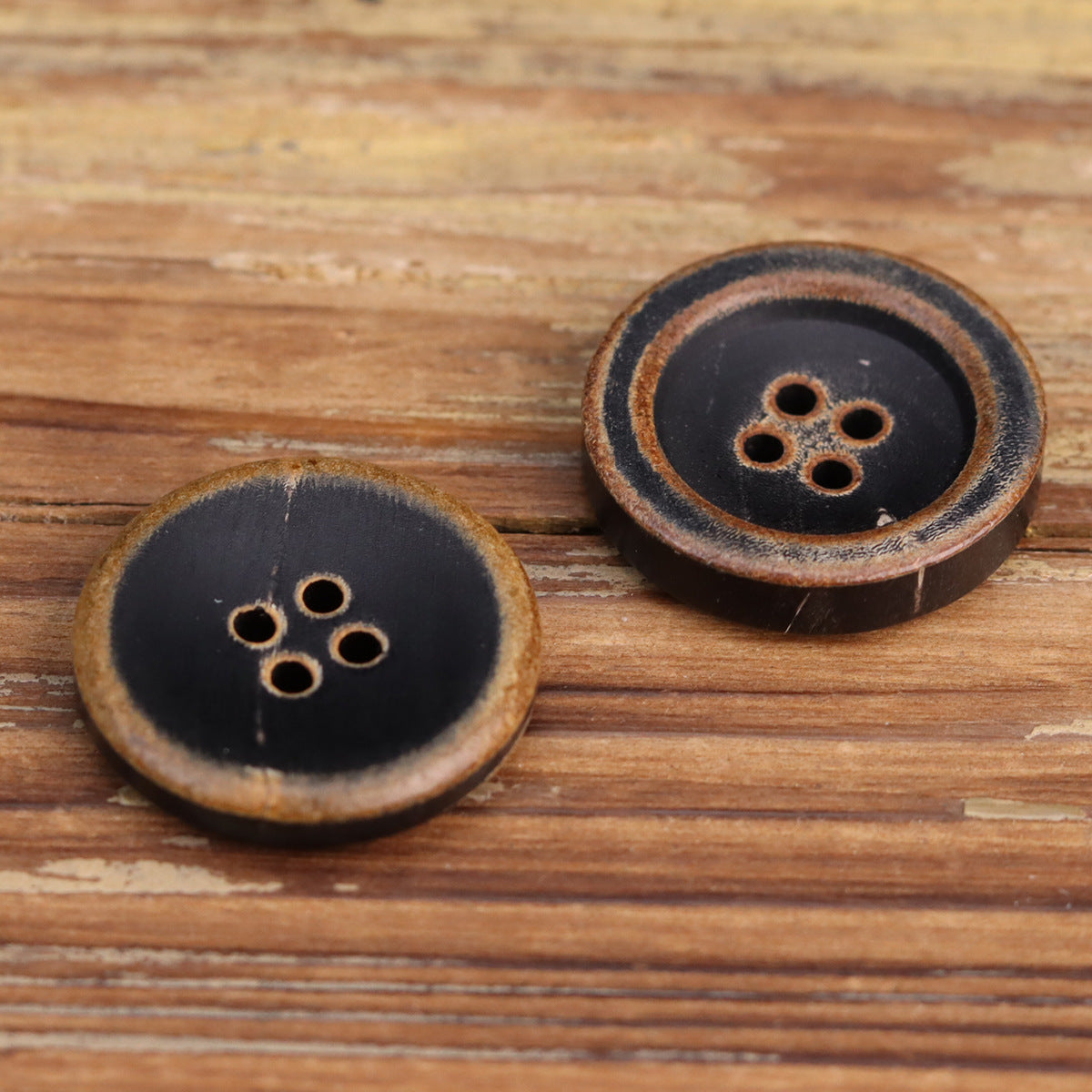 Bottoni Vintage a Forma di Ciotola con Quattro Fori in Corno Nero Lucido, Confezione da 25