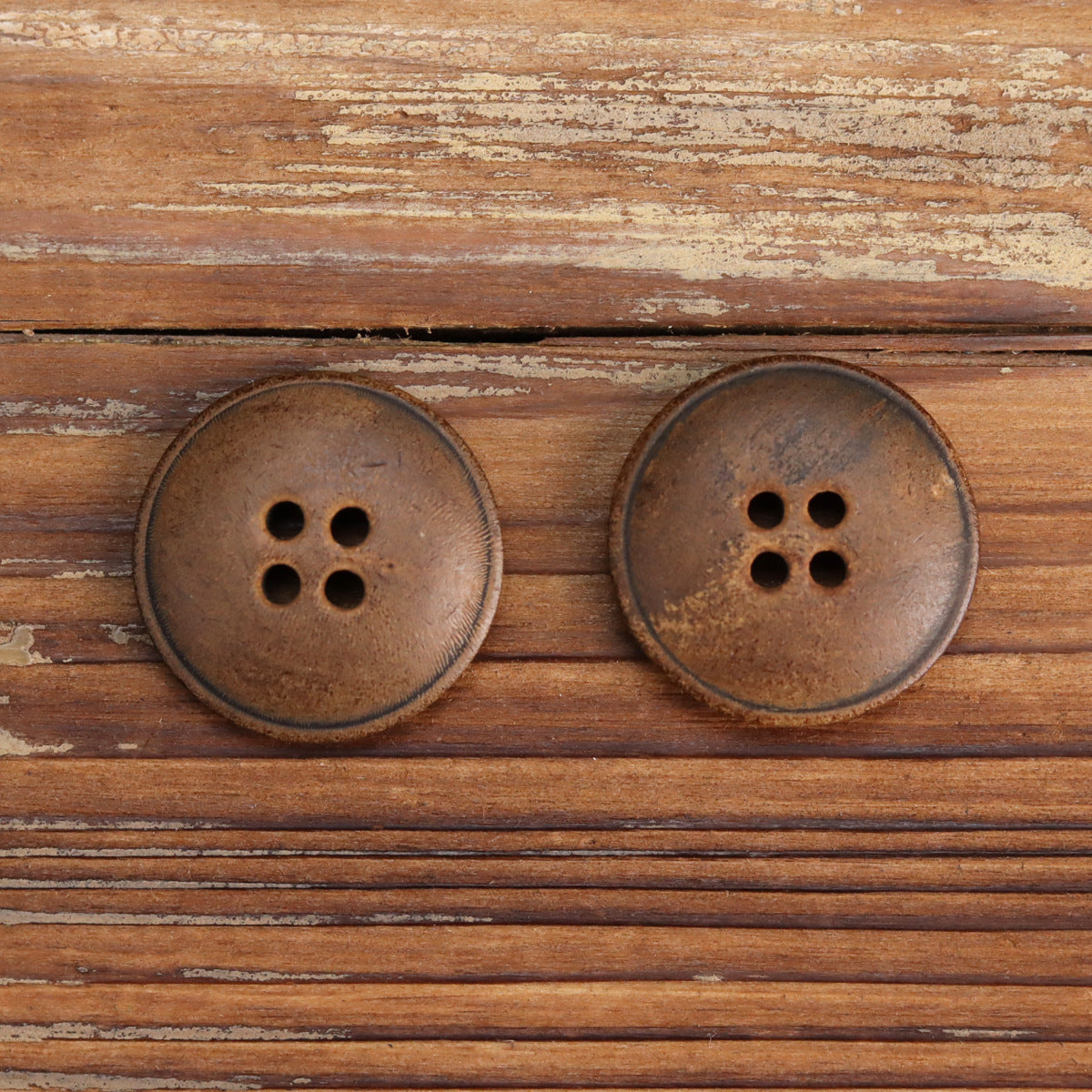 24L/28L/32L Double-Sided Black Yellowish-Brown Horn Buttons 15 Pack