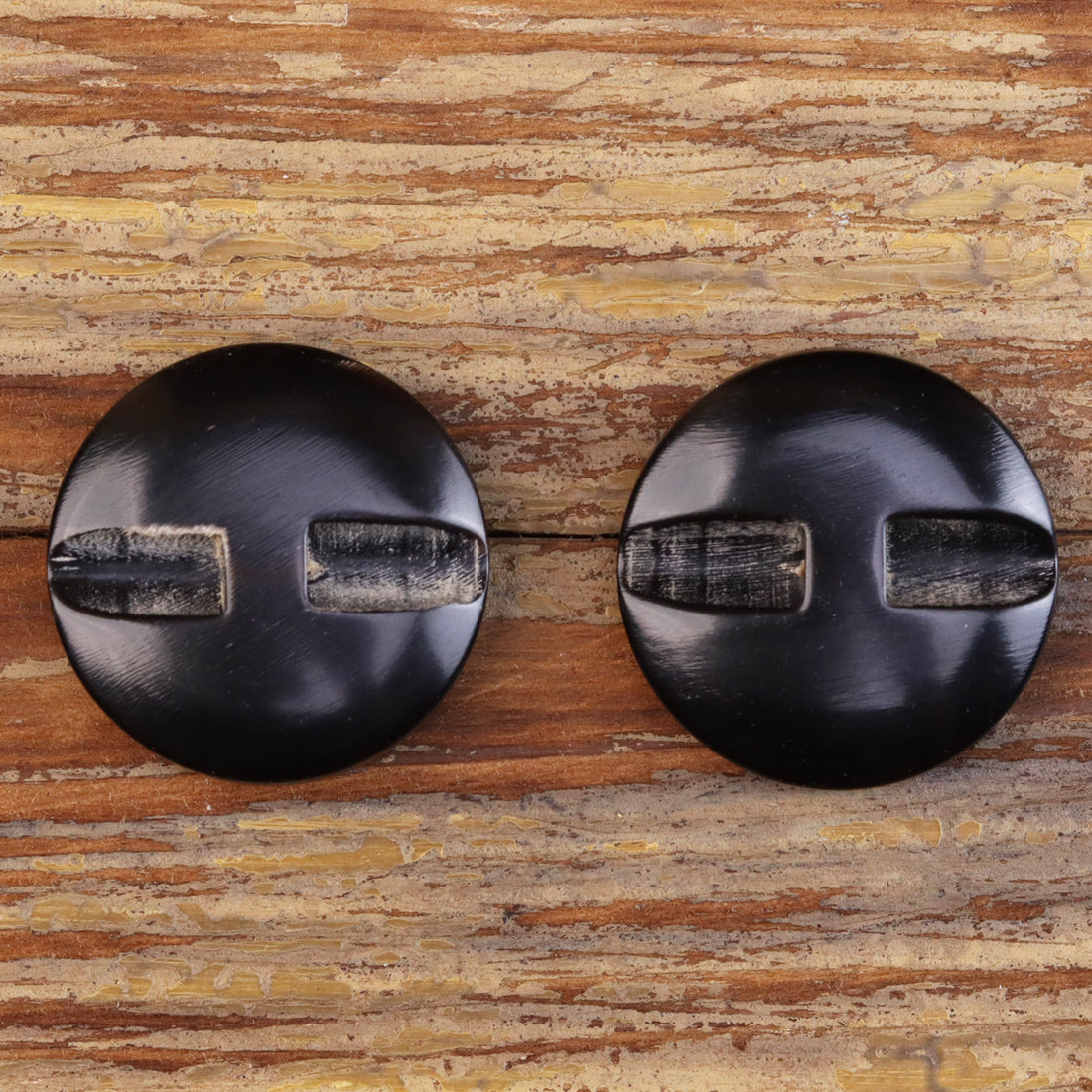 25MM Bottoni in Pelle di Corno Imitazione Texture Irregolare Bark 20PCS