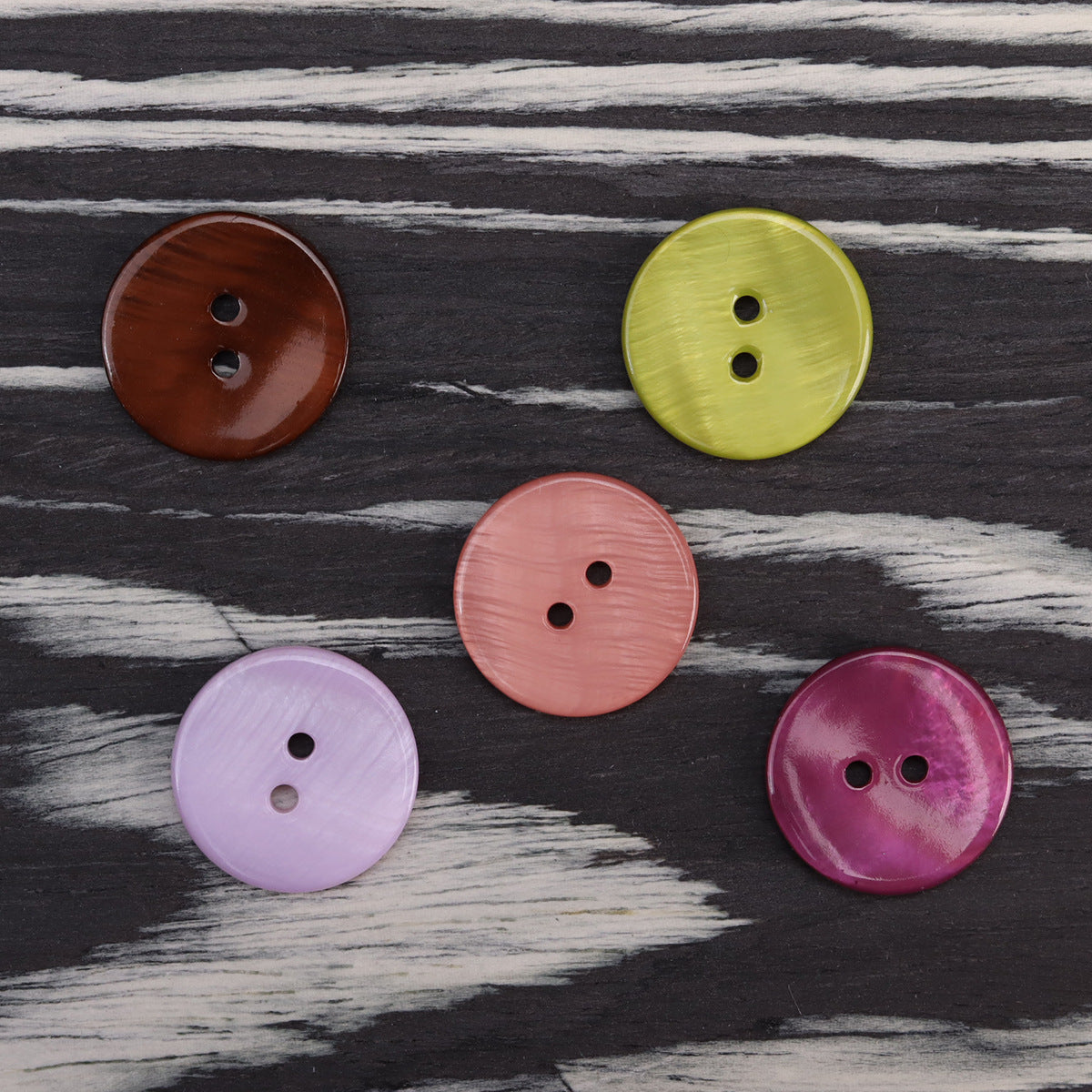 24-32L Bottoni Piatto a 2 Fori Colorati 30 Pezzi (5 Colori)