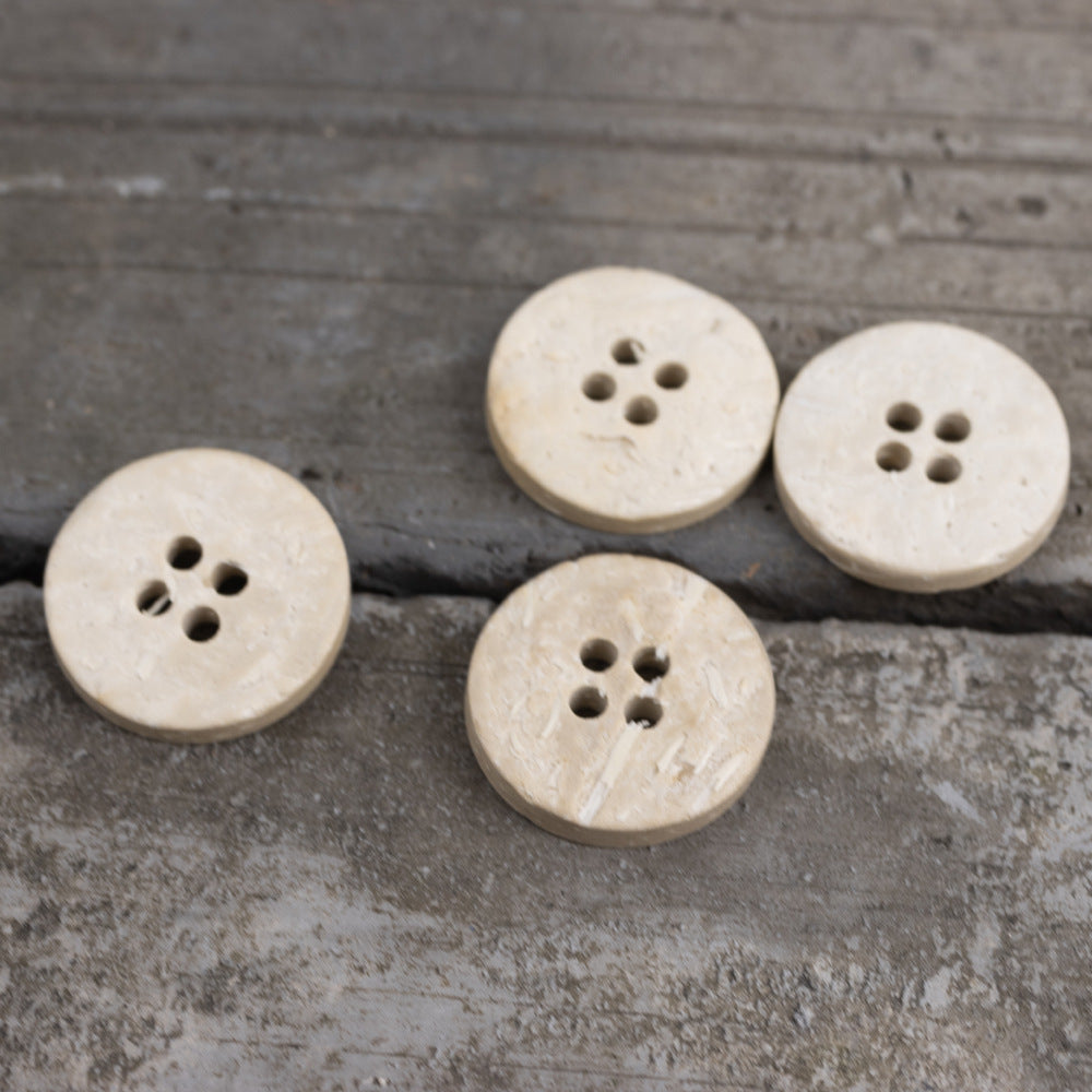 18-44L Off-White Coconut Shell Vintage Flat Two-Hole Buttons 40 Pack