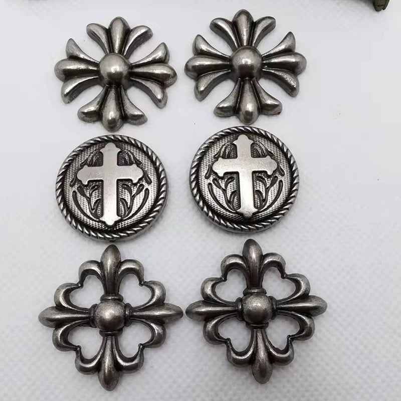 Vintage Punk Cross Rivets – Antique Silver Gothic Studs 30 Pack