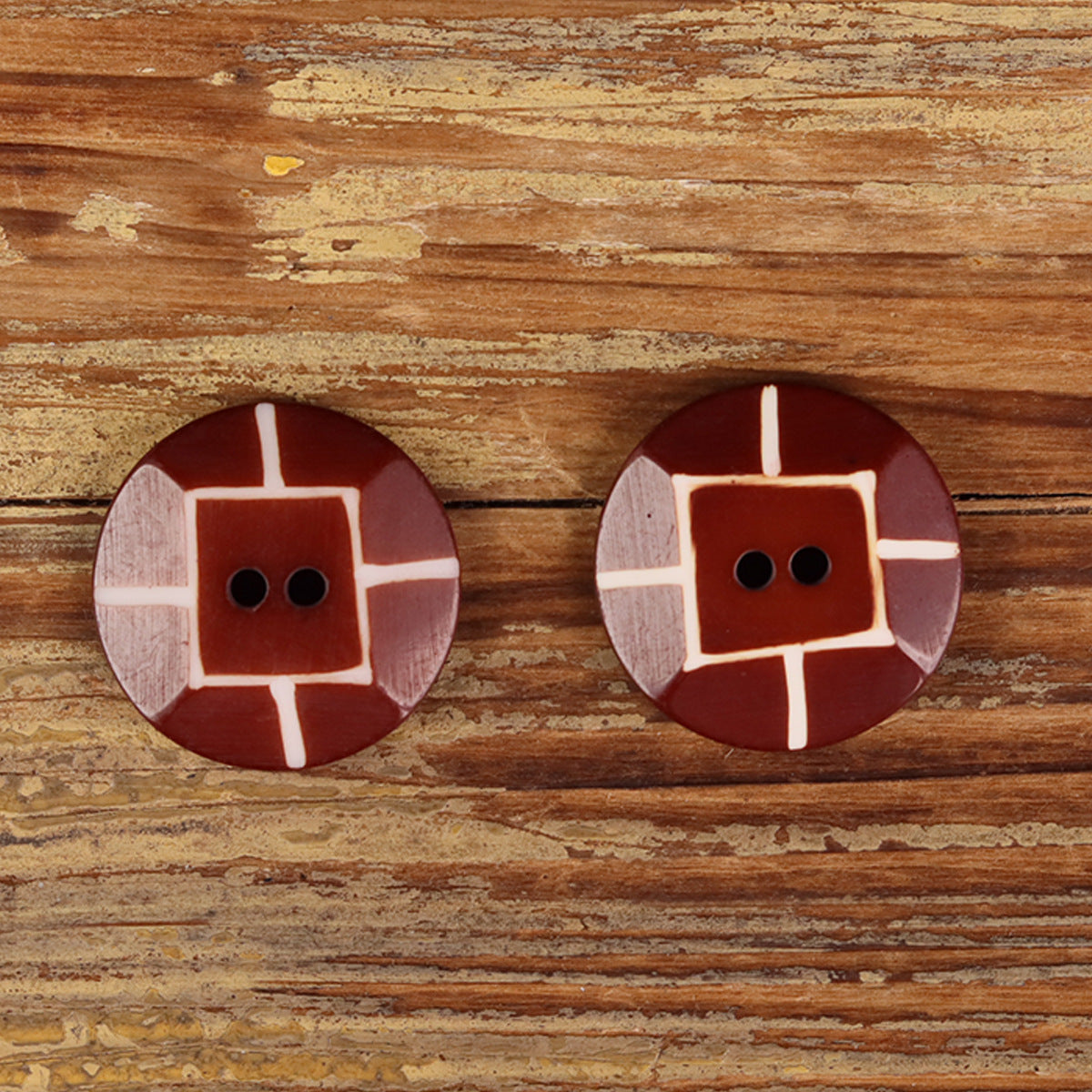 Red Natural Buffalo Horn Buttons 25mm (40L) Round 2-Hole Irregular Texture – Set of 2