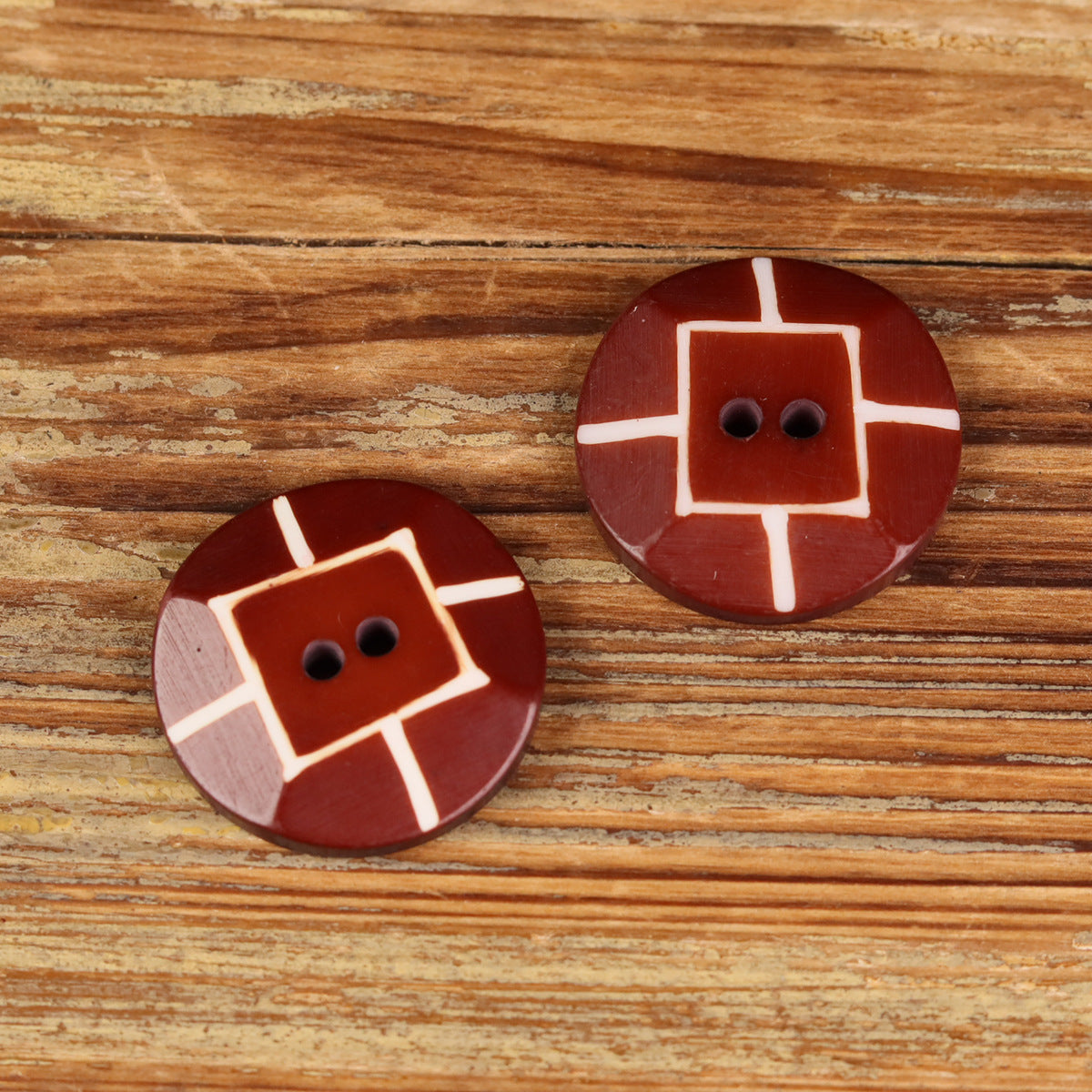 Red Natural Buffalo Horn Buttons 25mm (40L) Round 2-Hole Irregular Texture – Set of 2
