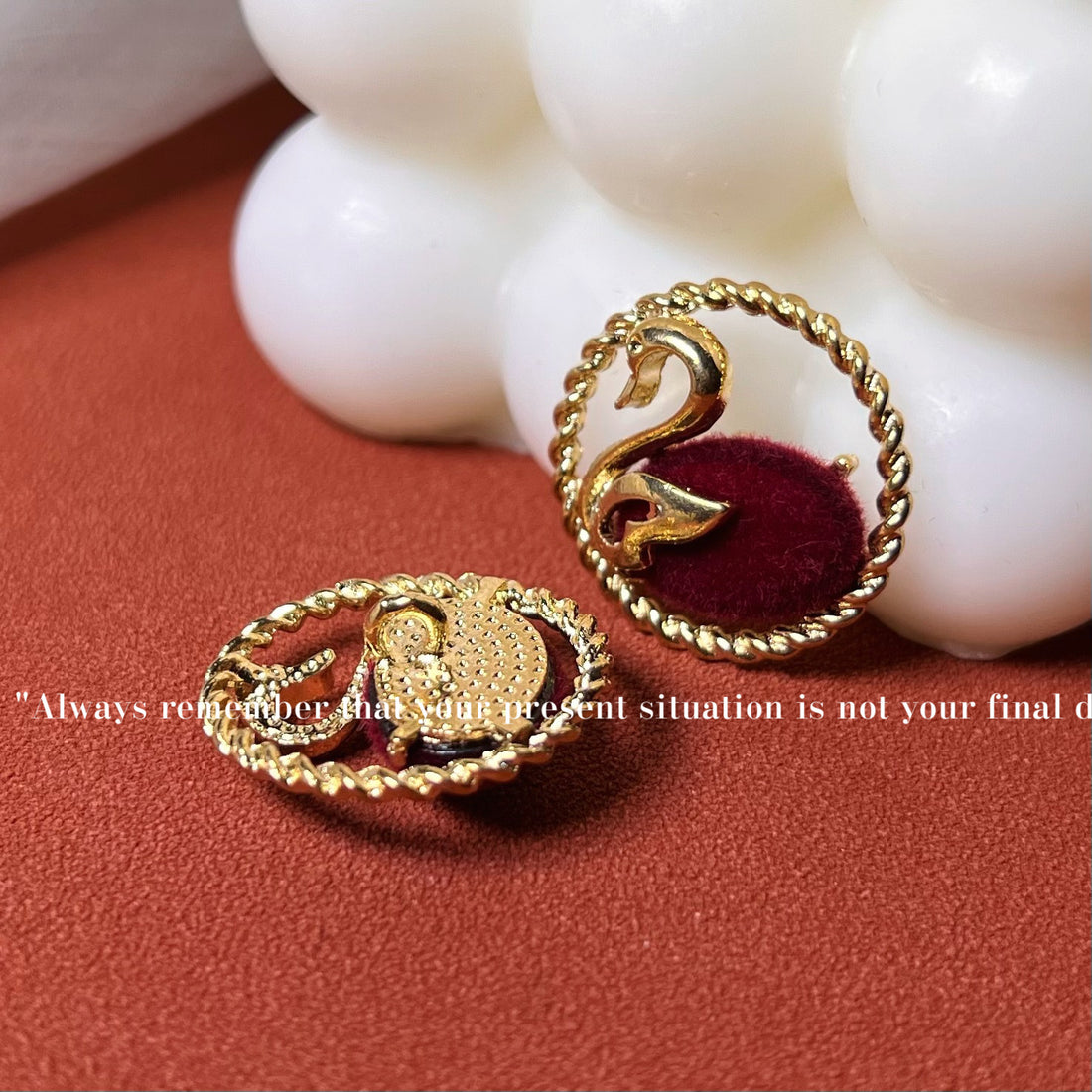 23MM Hollow Gold Edge Floral Swan Flocked Metal Shank Buttons 6pcs