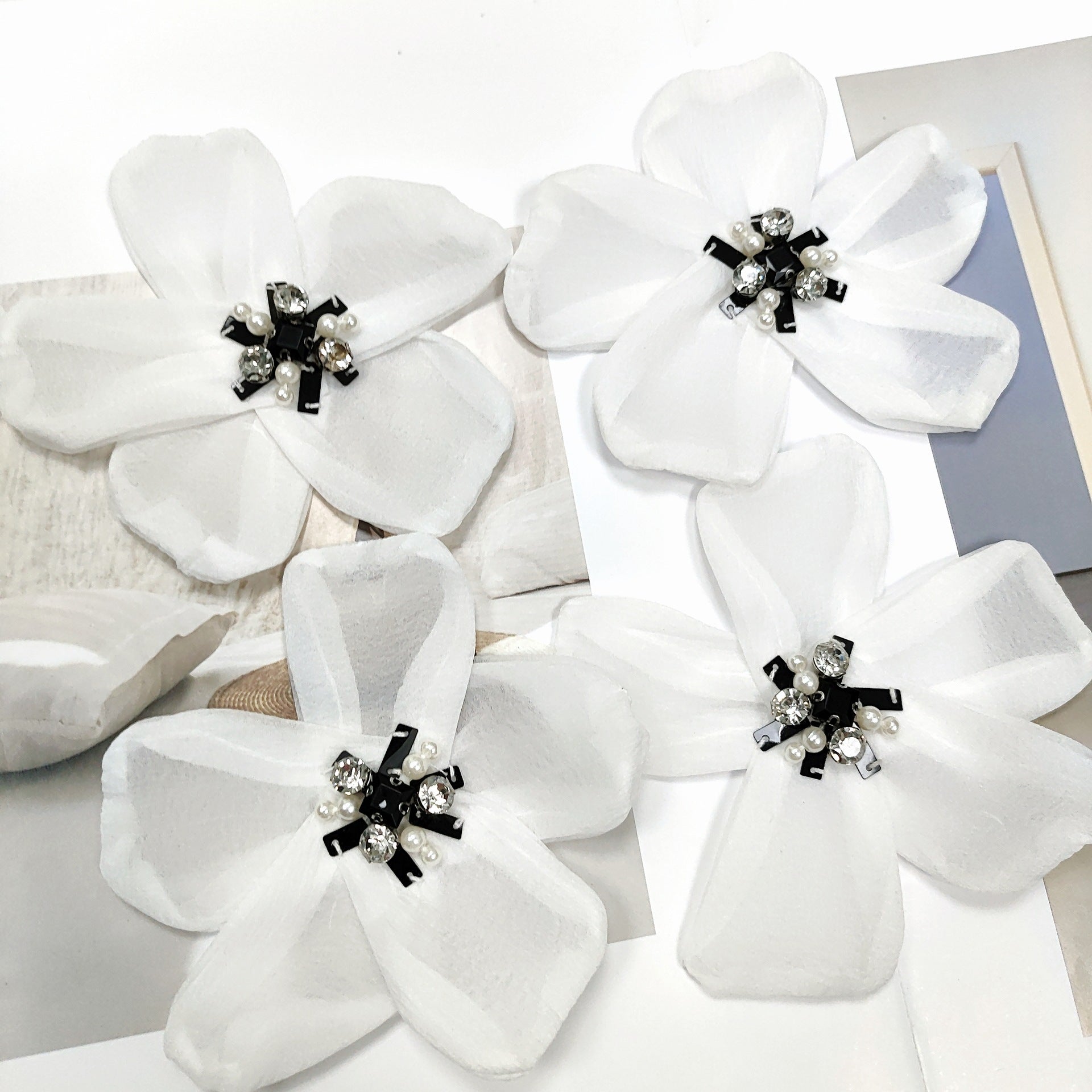 Organza White Chiffon Flower Applique 4pcs