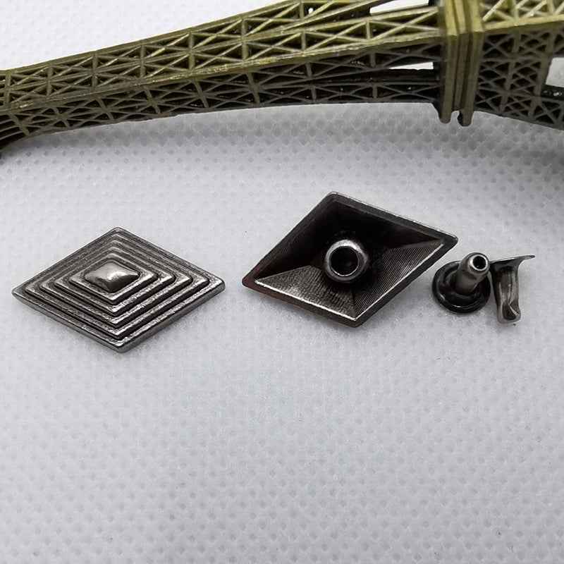 Vintage Alloy Diamond Studs DIY Rivets for Leather Bags Crafts 30 Pack
