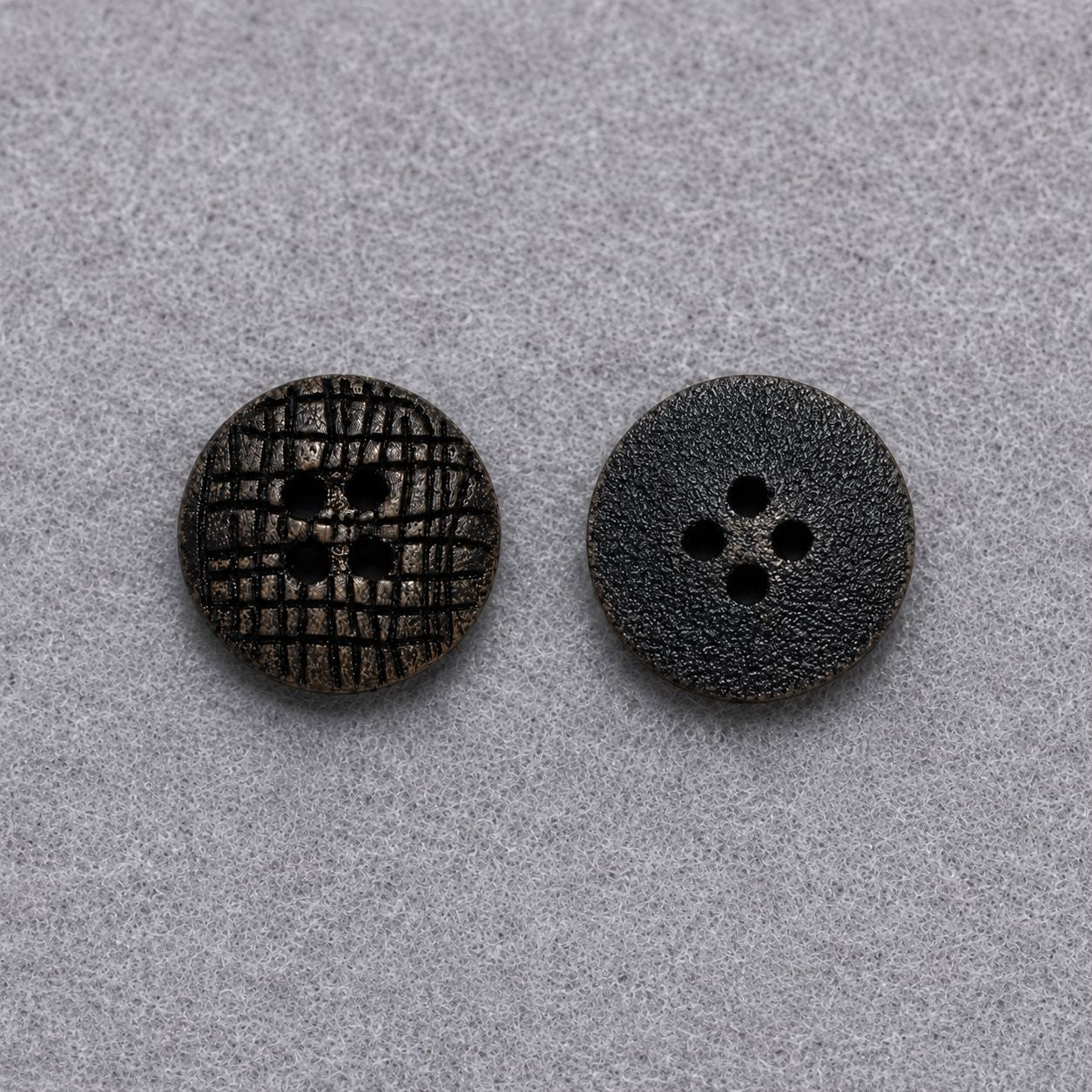 Vintage Wood Buttons Set of 30 – Dark Coffee Brown Flat Round 4-Hole Carved Floral Buttons for Knit & Woven Children's Clothing