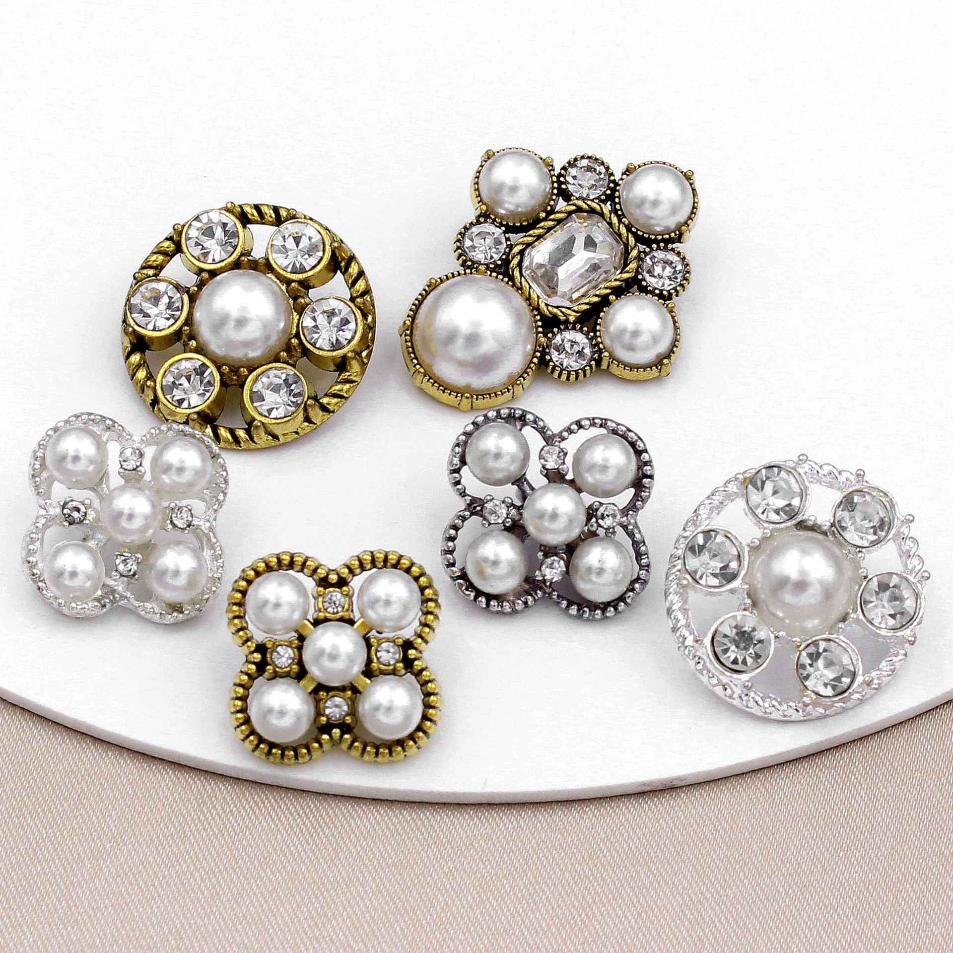 Baroque-Inspired Alloy Buttons with Pearls & Rhinestones 20pcs