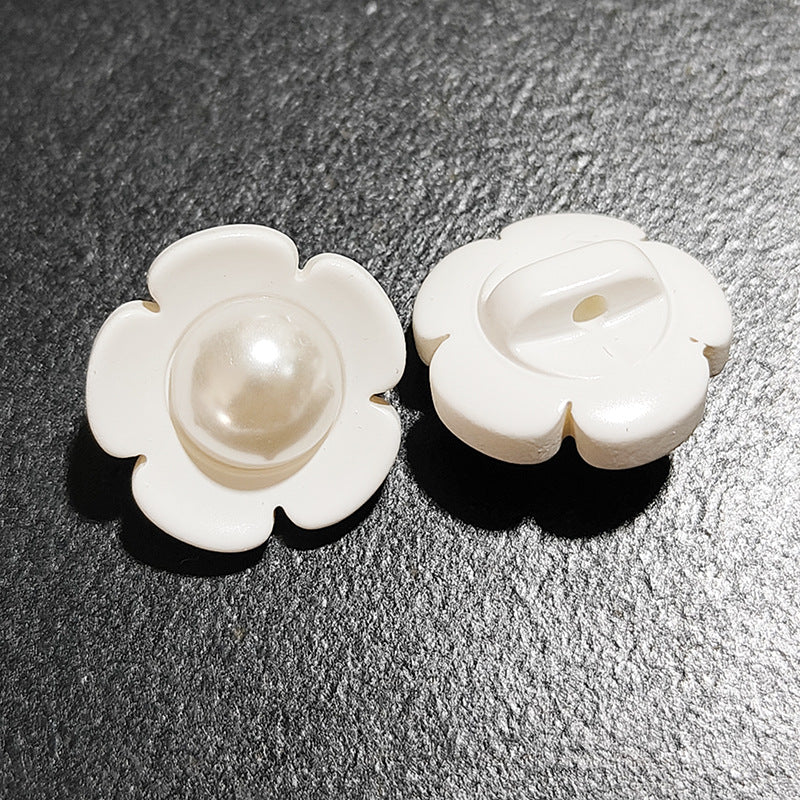 11/18mm Black White Flower Resin Shank Buttons 40pcs