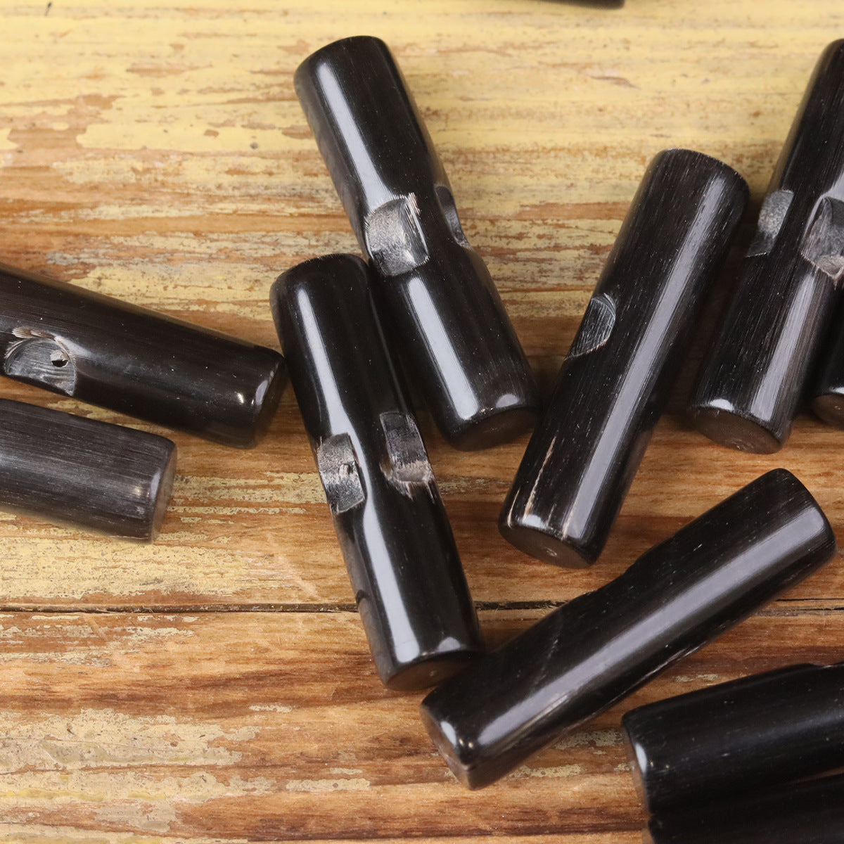 Natural Horn Toggle Buttons 35x9mm Bar Shape  – Black & Beige – 5pcs