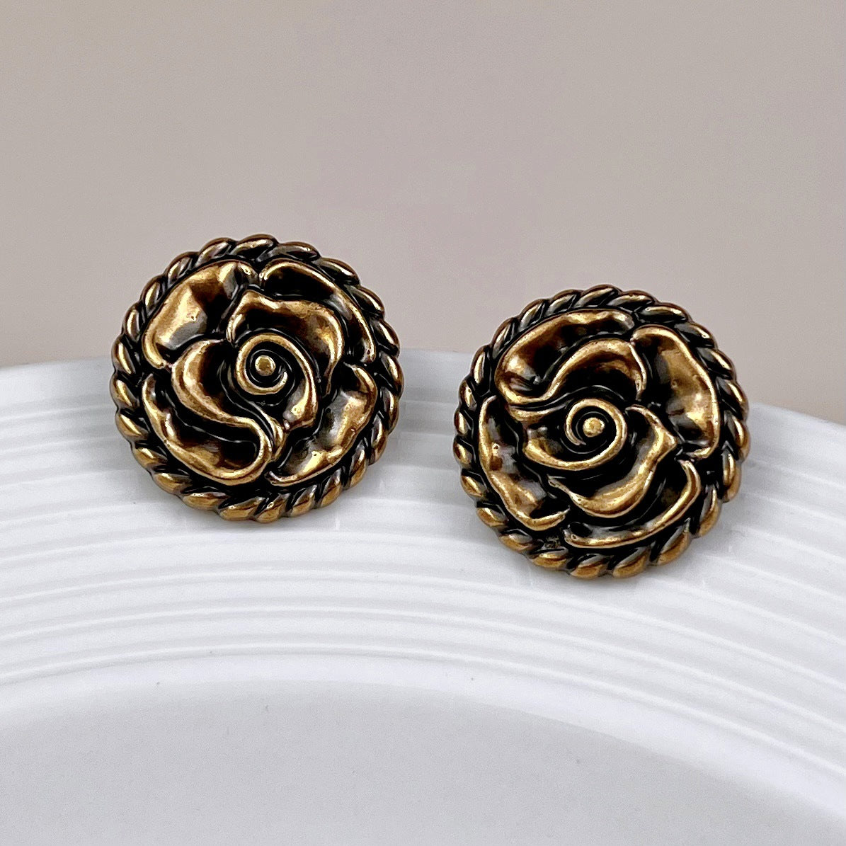 10/18/25mm Vintage Guld Rosé Metall Knappar för Cardigans 20st