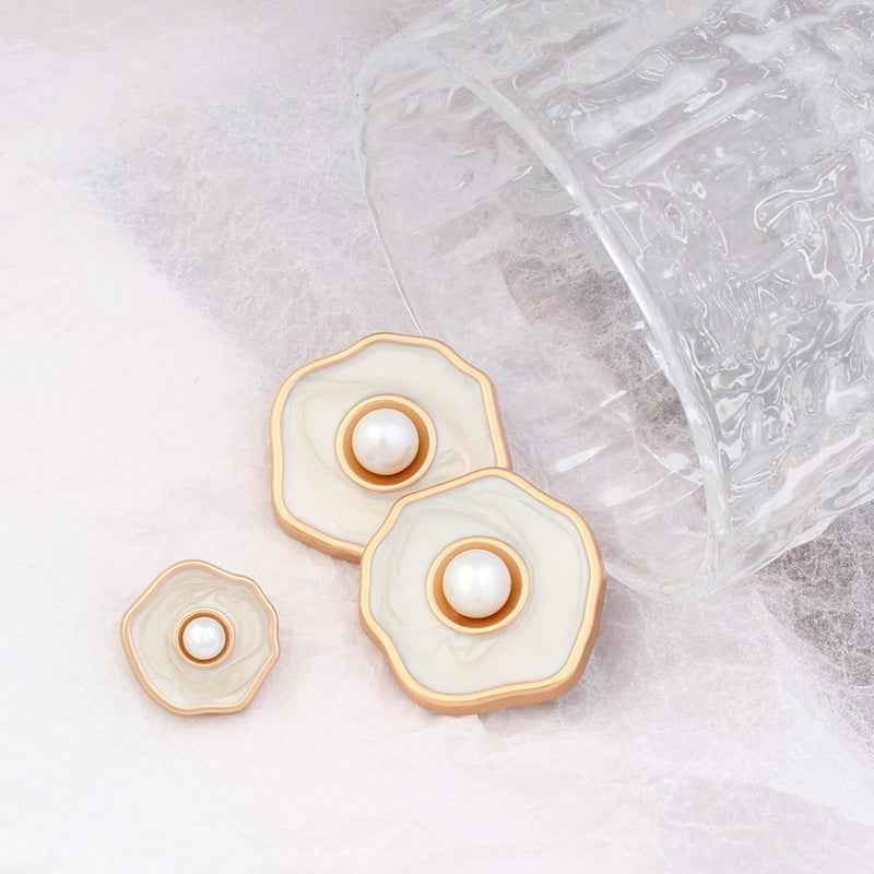 White Pearl Alloy Shank Buttons 18mm/23mm/25mm/30mm for Women's Coats