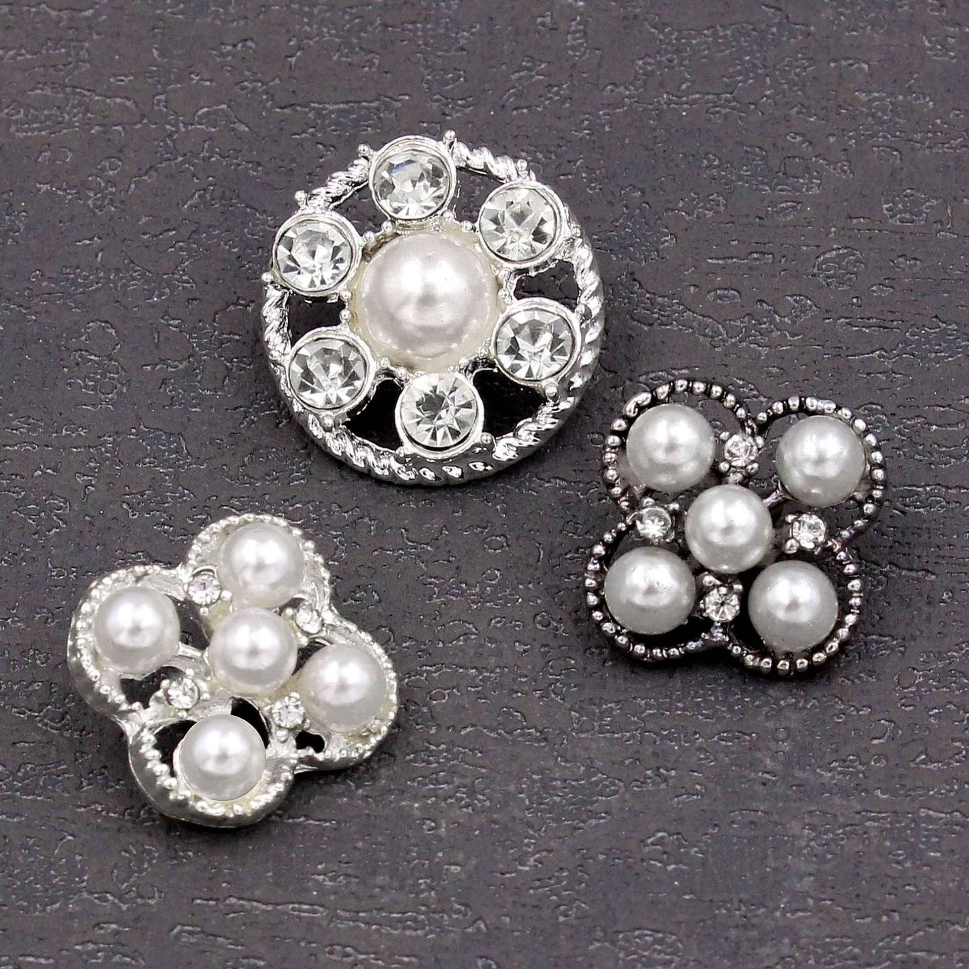 Baroque-Inspired Alloy Buttons with Pearls & Rhinestones 20pcs