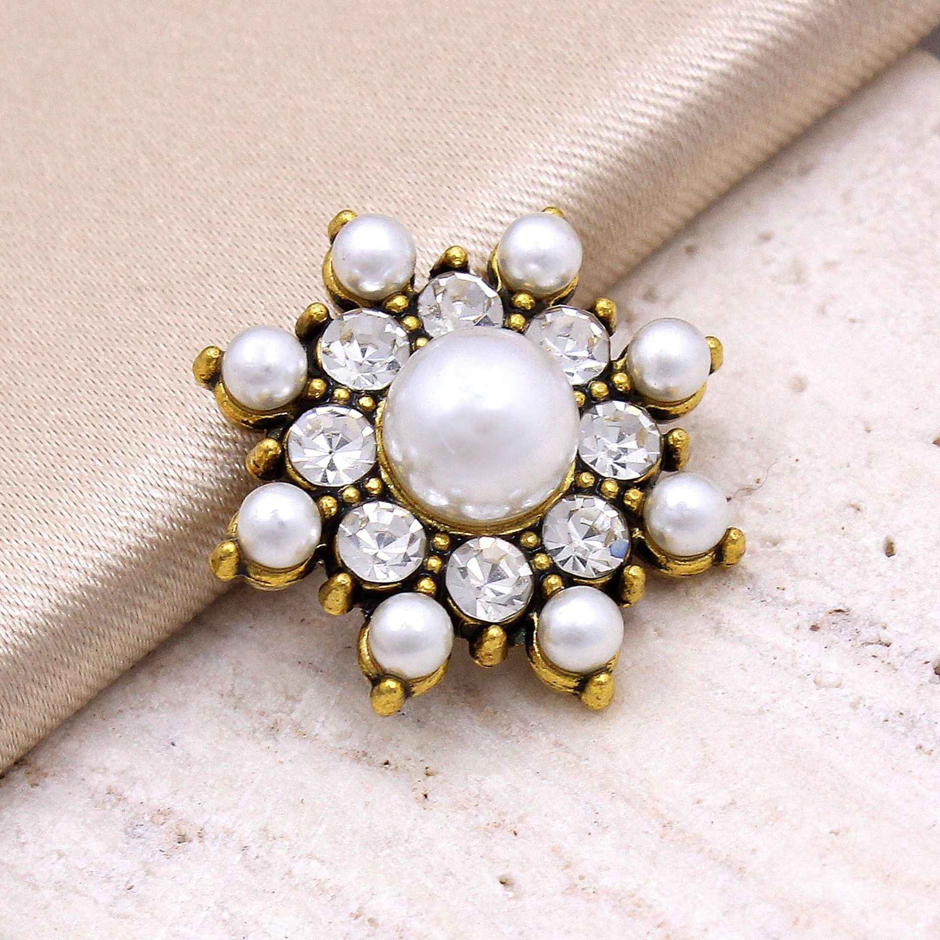 17.5mm/20.5mm Star-Shaped Shine Pearl Crystal Buttons Metal Base 20pcs