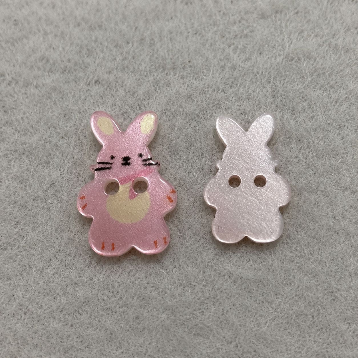 16L 10mm Cute Pink Bunny Resin Buttons – 2-Hole Sew-On,40PCS