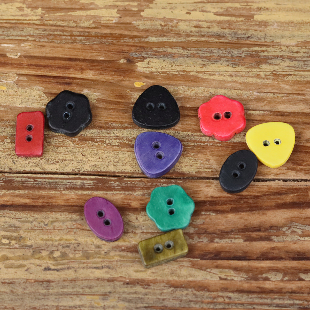 Dopamine Series Novelty Shaped Cattle Bone Shirt Buttons 11.5mm 2-Hole – Set of 12