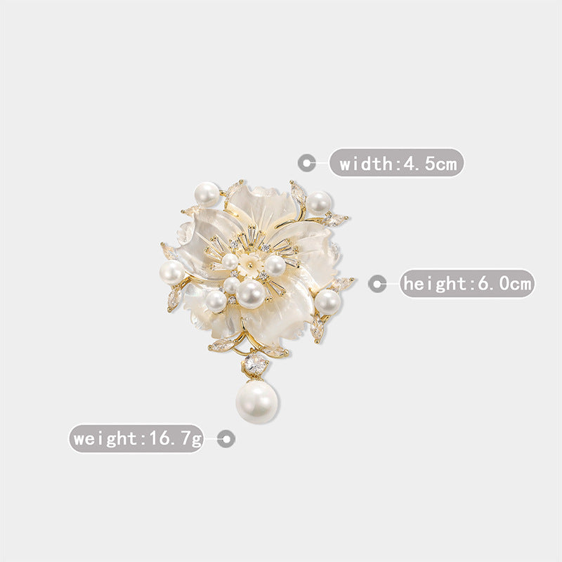 Pin de Perla de Concha de Camelia, Broche Floral para Ropa