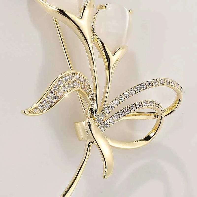 Copper Zircon Tulip Cat’s Eye Stone Brooch Pin