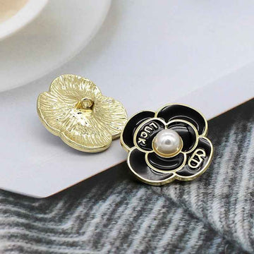 Pearl Petal Metal Shank Buttons – Black/White | 60pcs Mixed Sizes