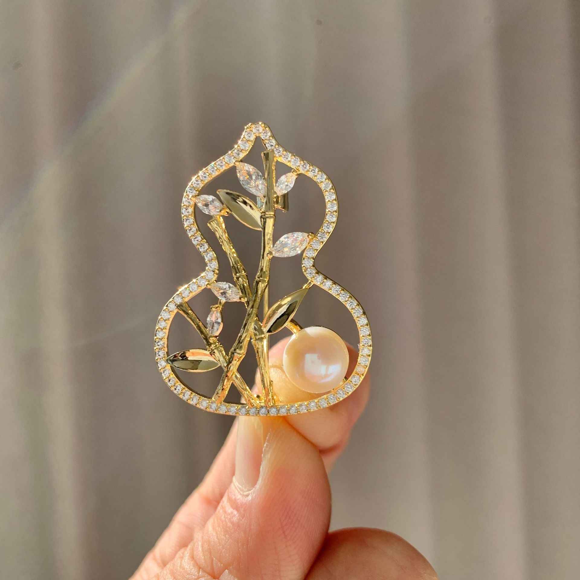 French Luxury Copper Zircon Freshwater Pearl Bamboo Gourd Brooch