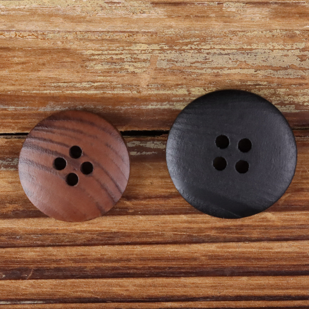 Crackle Wood Buttons Round 4-Hole | Vintage Distressed | Pack of 30