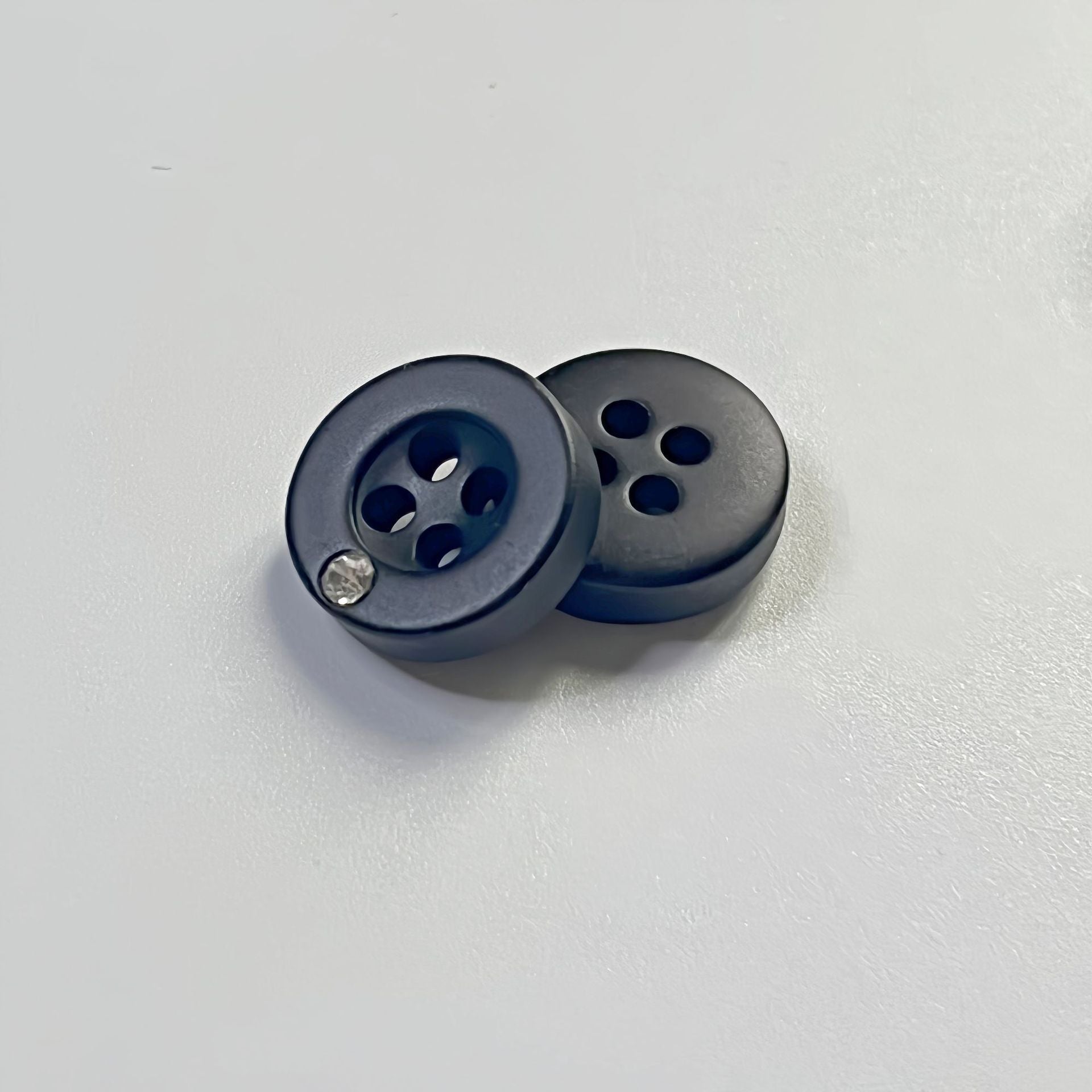 11mm Black Round 4-Hole Diamond-Encrusted Resin Buttons 50pcs
