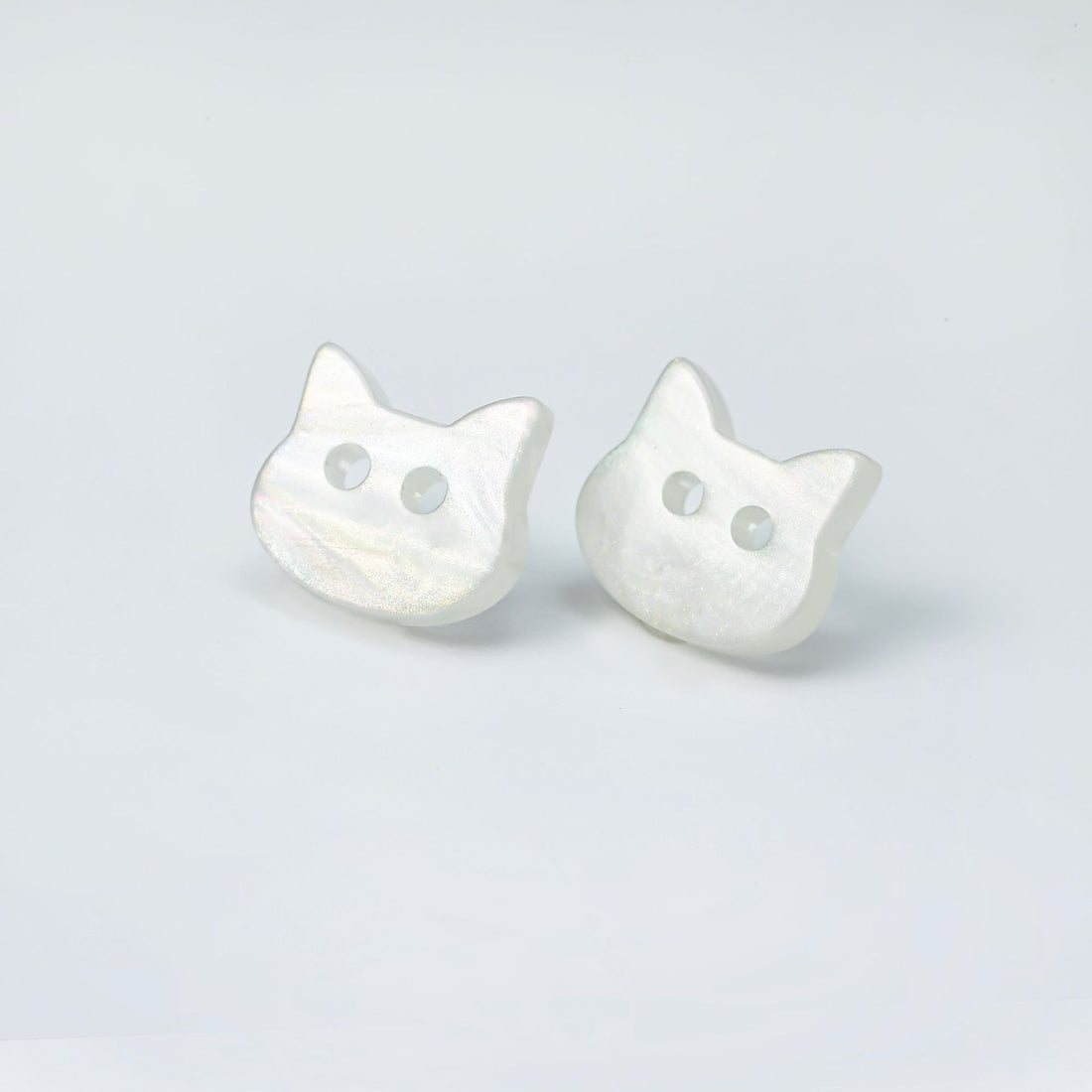 Black cat face resin button, 2-hole design for kids' clothes