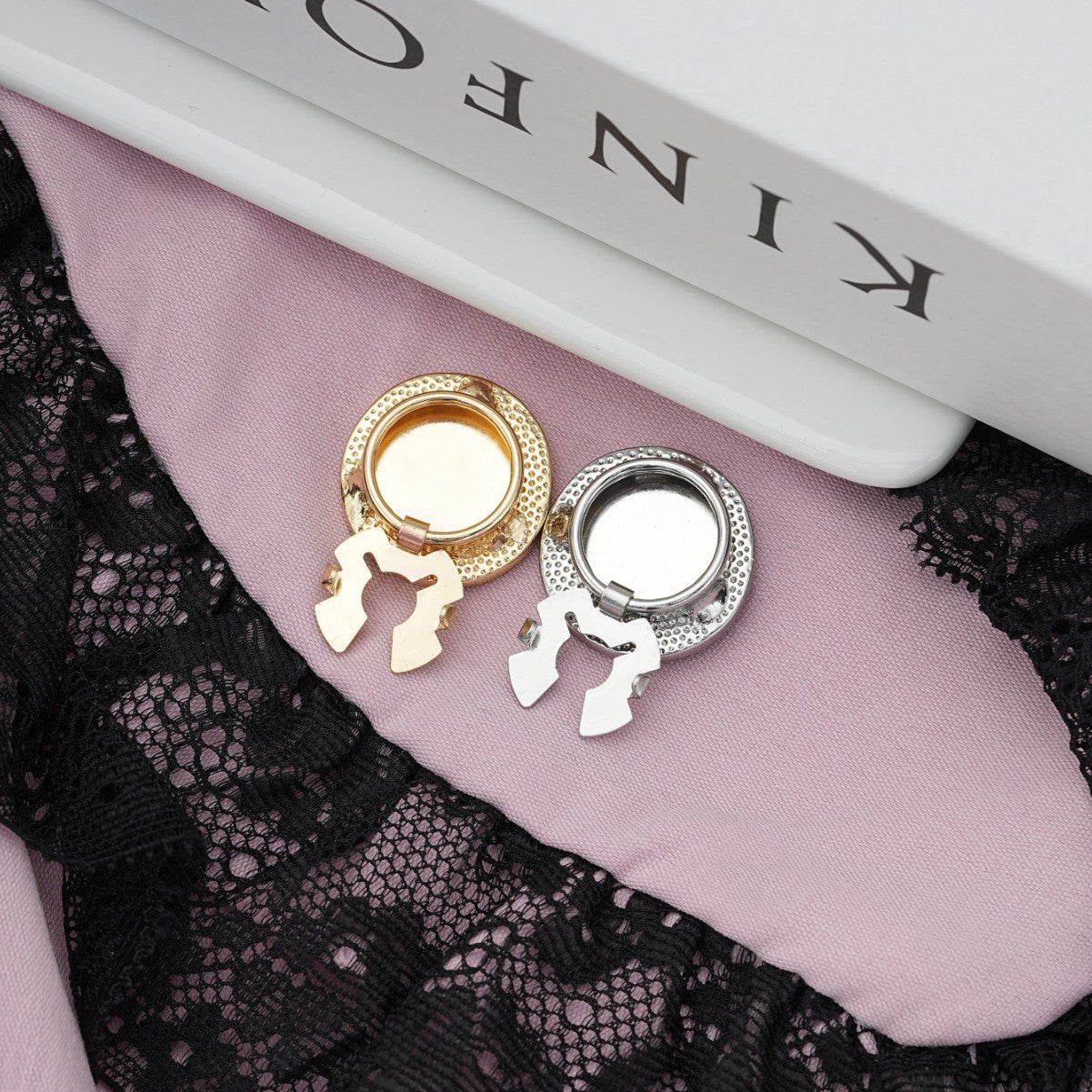 Irregular Oval White Glass & Black Enamel Metal Clip Buttons – 4-Piece