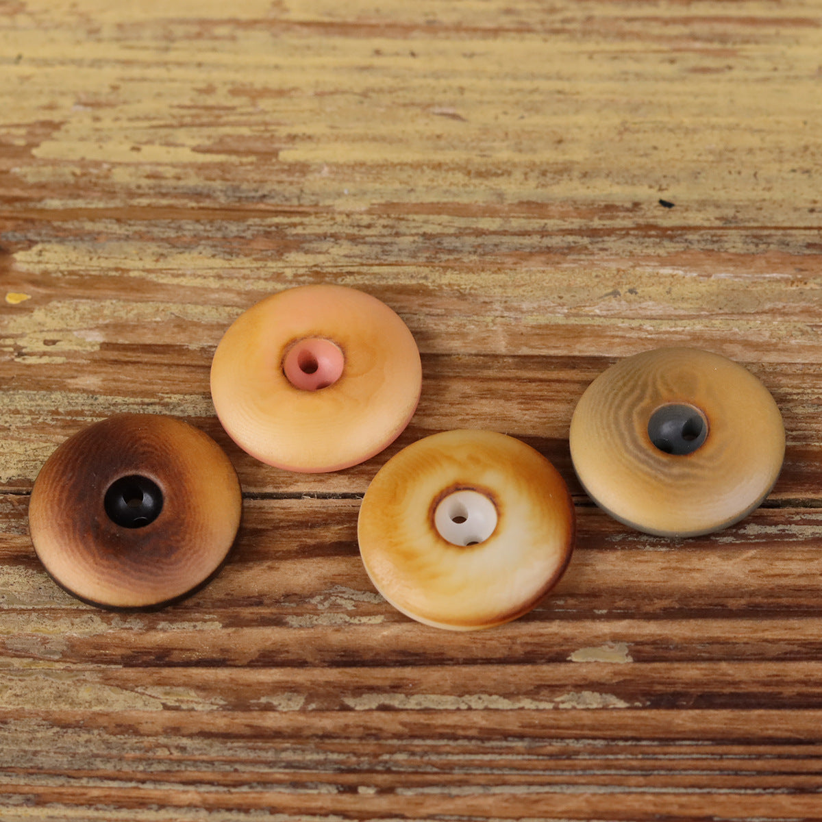 Natural Seed Thick-Edge Round 2-Hole Buttons – 48pcs | 15/18/20/23mm Assorted