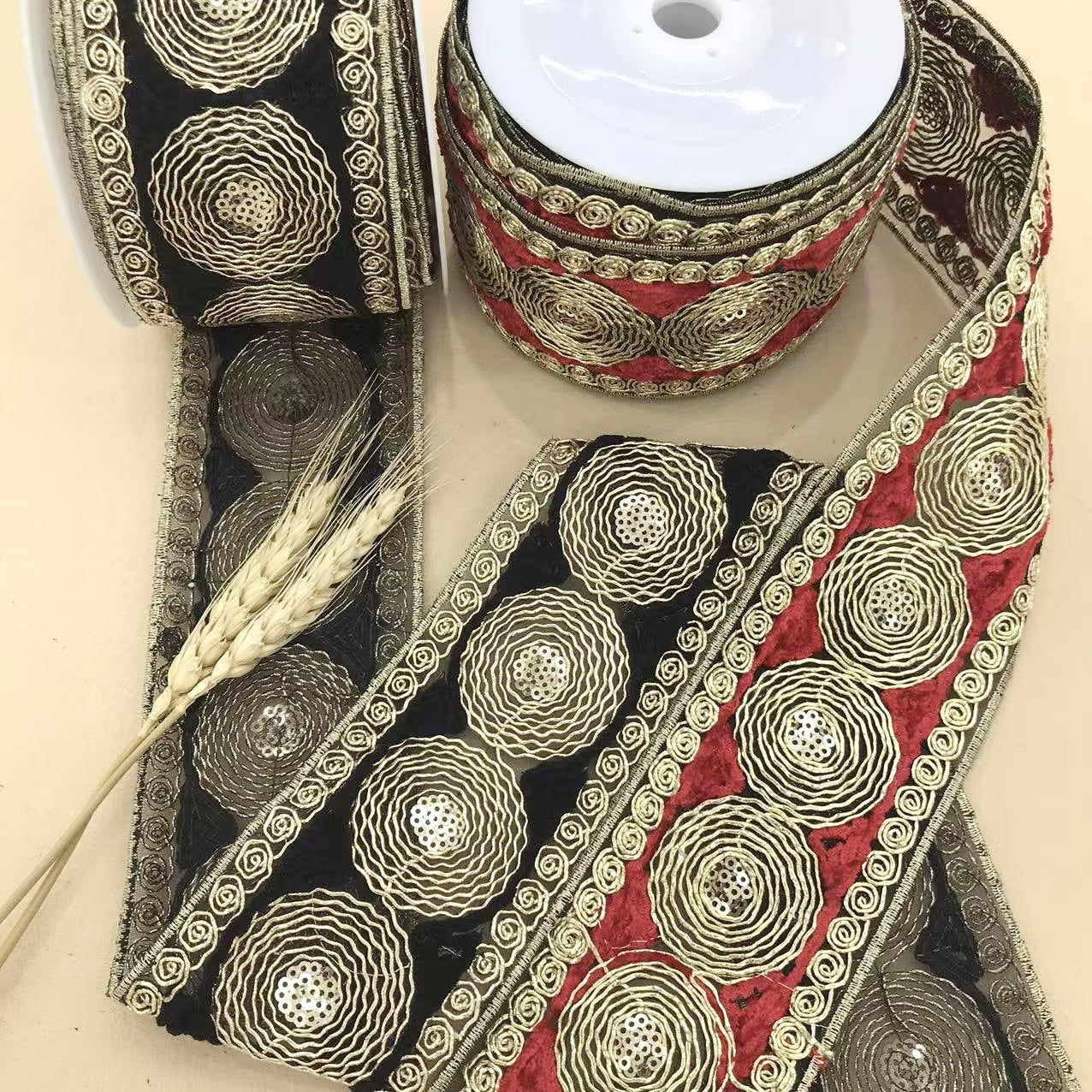 10 Yards 6.5CM Wide Miao Ethnic Circle Embroidery Lace Trim