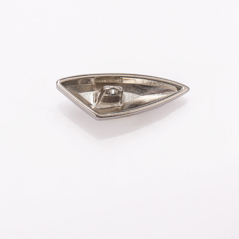 Rückseite: Metall-Schaftknopf mit Steg und Öse, Diamantform, Nickel