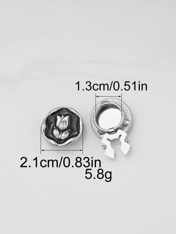 Irregular Oval White Glass & Black Enamel Metal Clip Buttons – 4-Piece