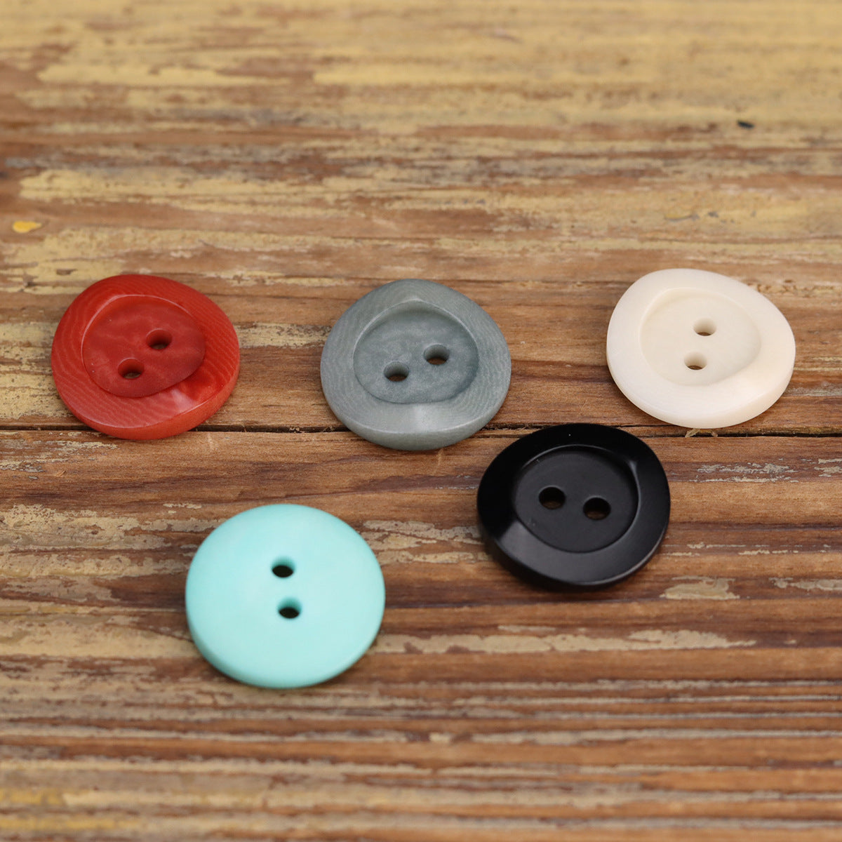 Palm Nut Round 2-Hole Buttons with Scorched Rim Edge – Set of 20