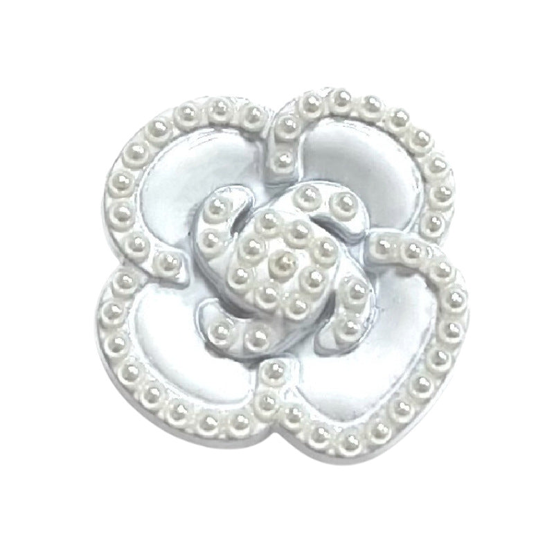 25mm Camellia Pearl Metallknapper med skaft for cardigans og gensere 6PCS