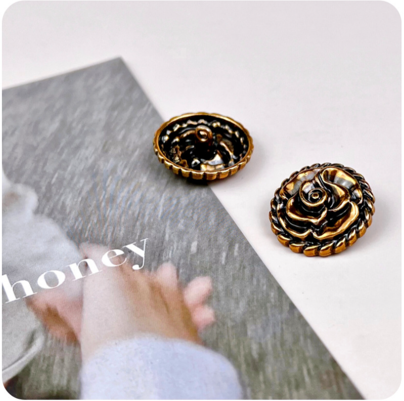 10/18/25mm Vintage Guld Rosé Metall Knappar för Cardigans 20st